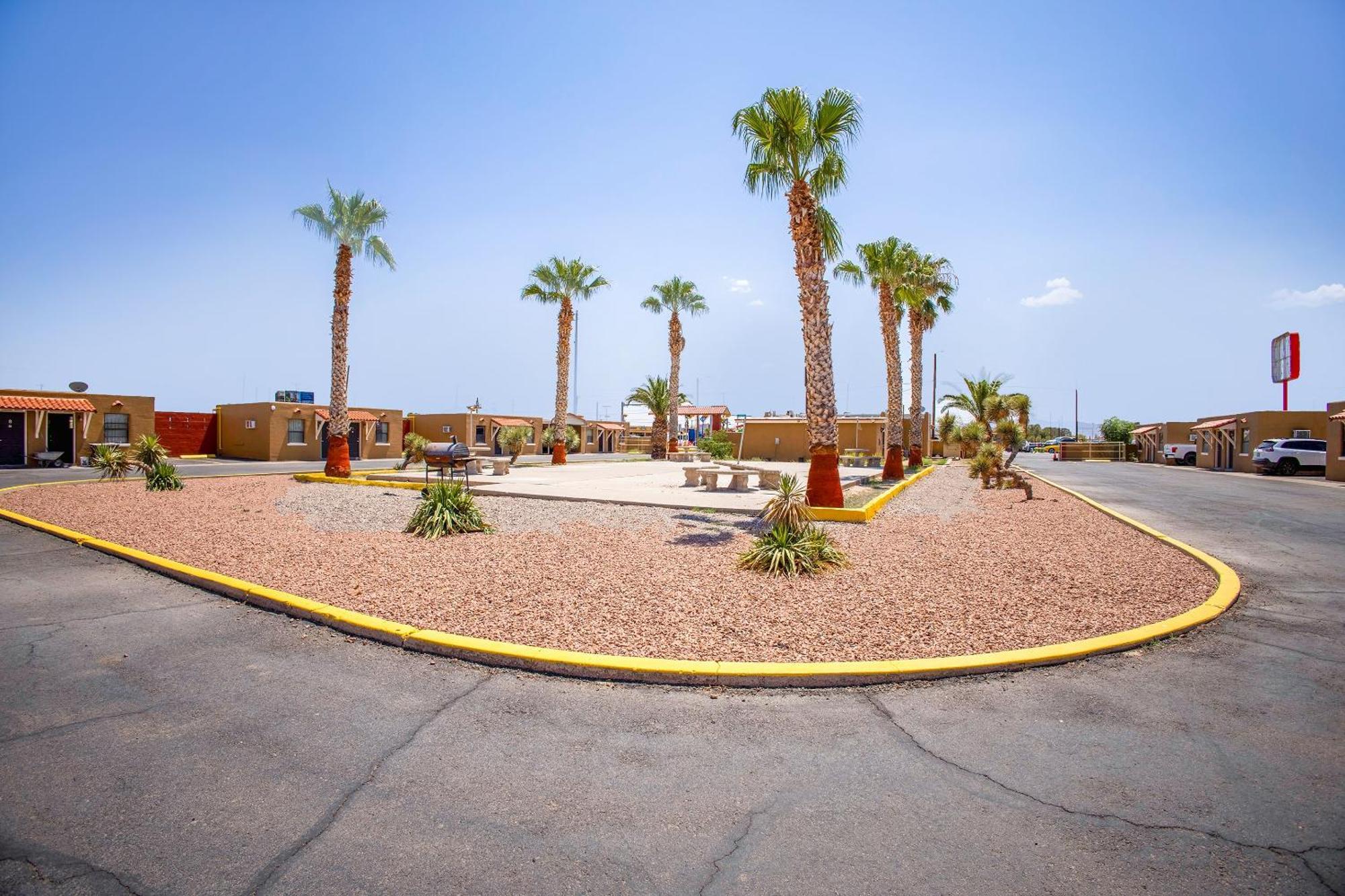 Sands Motel By Oyo El Paso Near Airport Exteriör bild