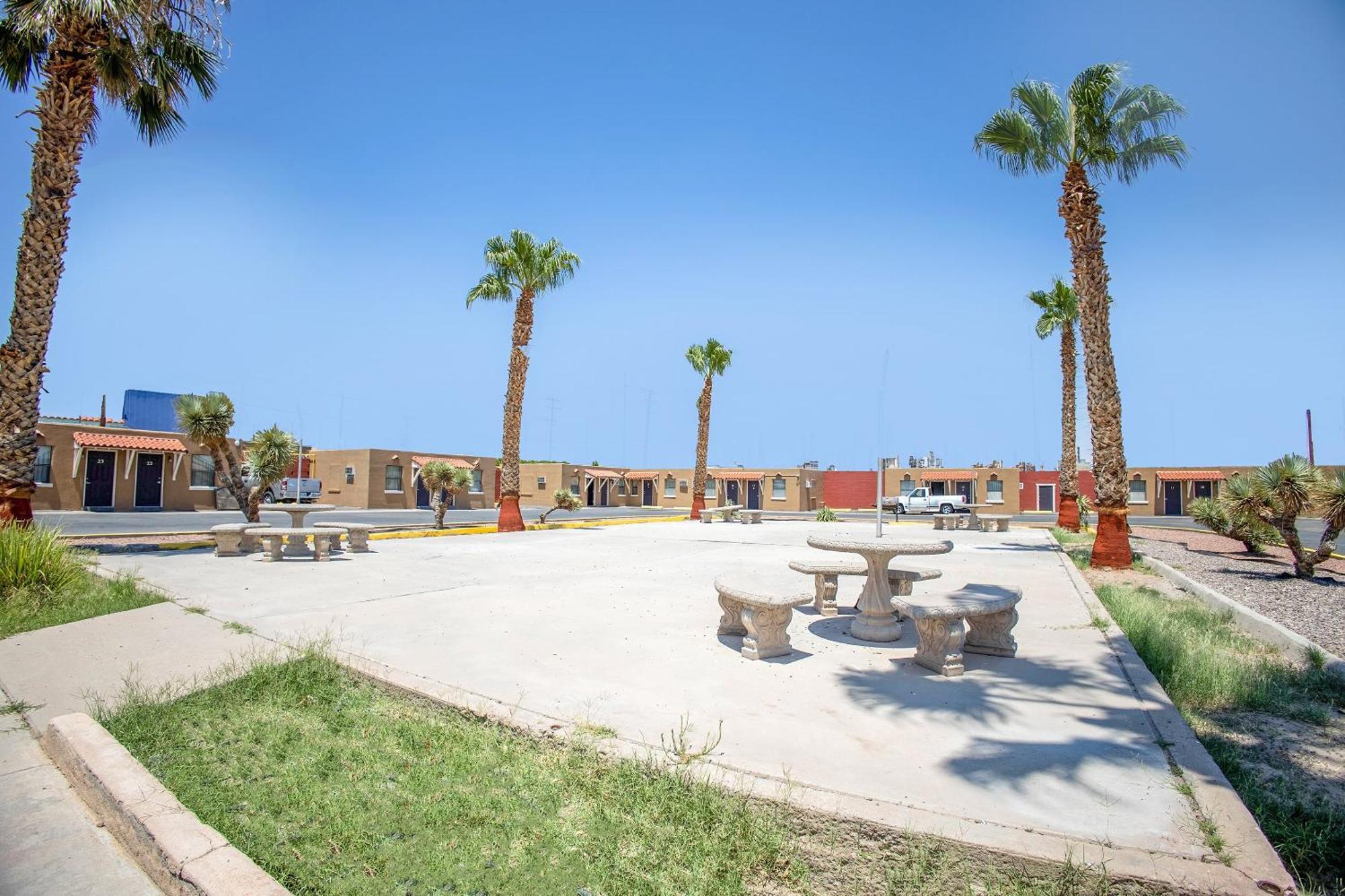 Sands Motel By Oyo El Paso Near Airport Exteriör bild